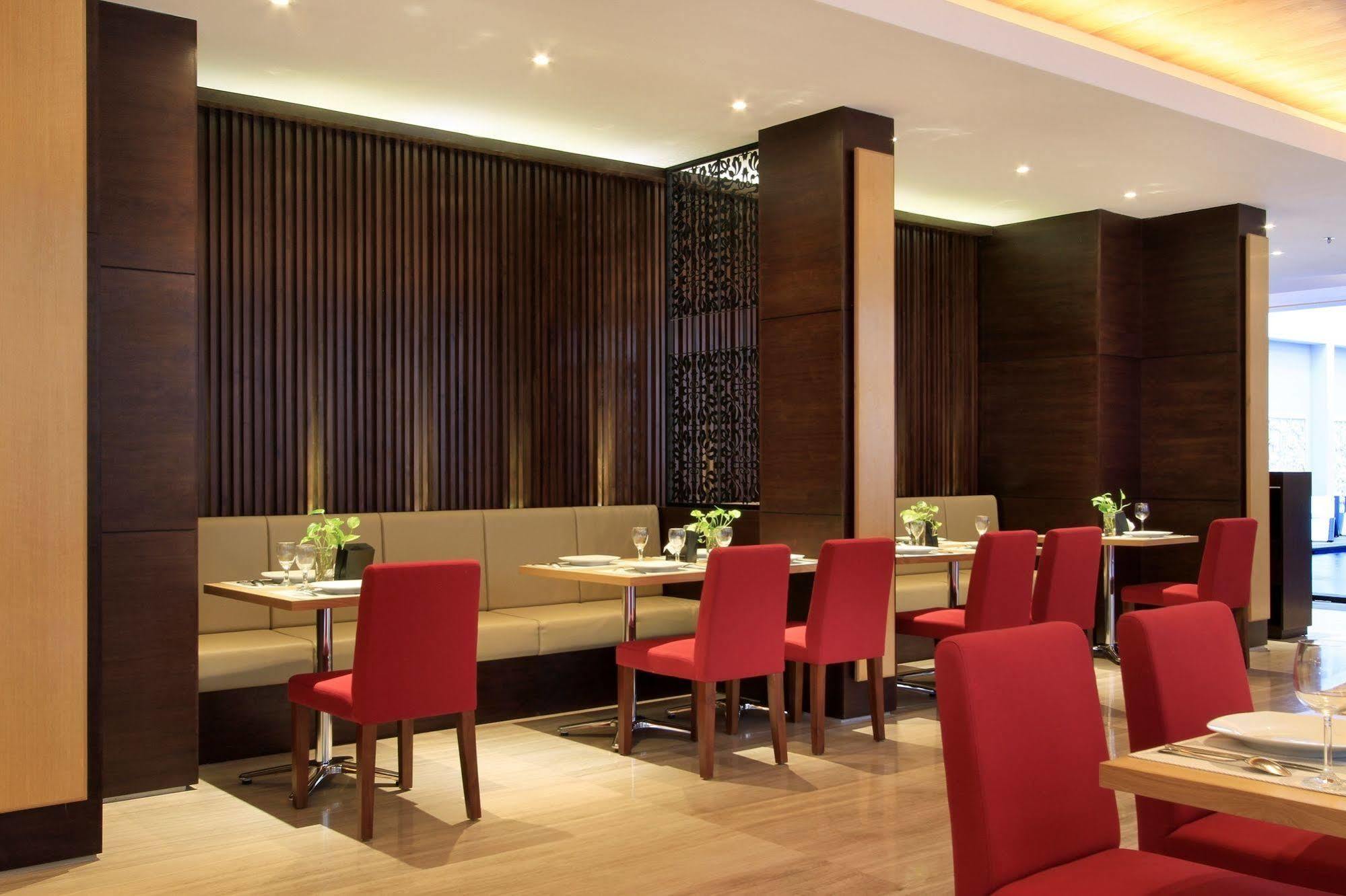 Ohana Hotel Kuta Kuta Lombok Eksteriør bilde